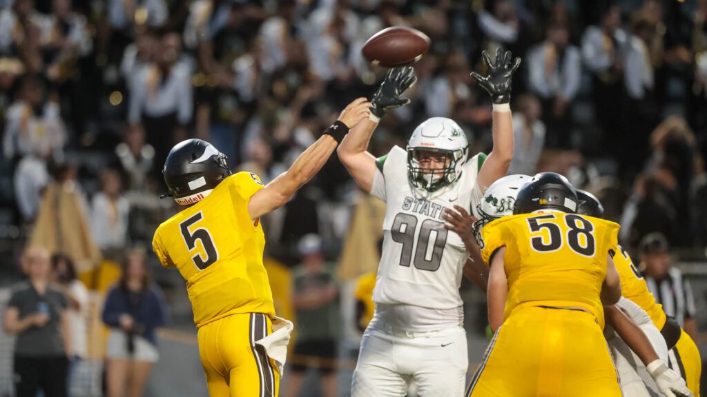 Free State vs. Shawnee Mission West, Week 3 football-17